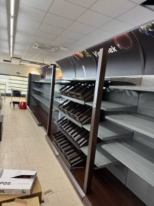 Město Ladenbau - Netto - regálová montáž